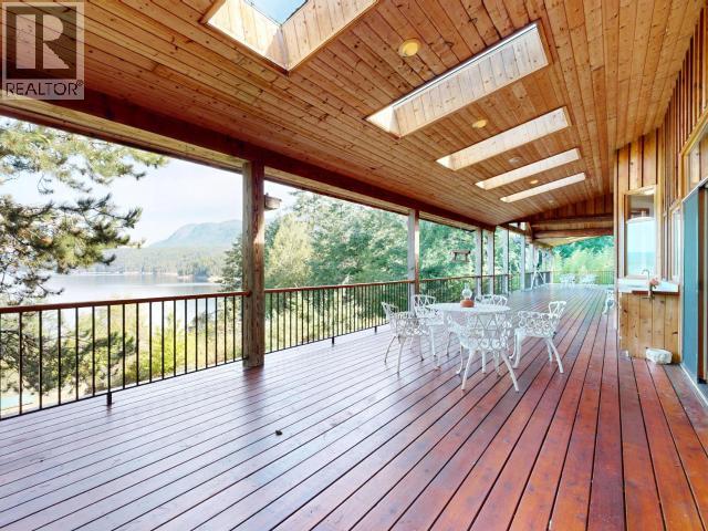 10032 Leslie Road, Powell River, British Columbia   - Photo 16 - 19389