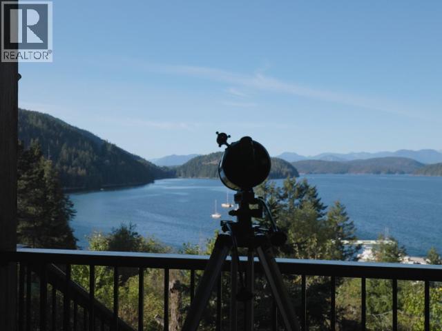 10032 Leslie Road, Powell River, British Columbia   - Photo 11 - 19389