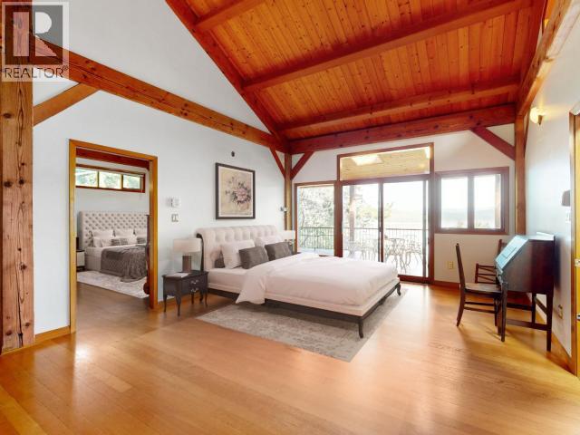 10032 Leslie Road, Powell River, British Columbia   - Photo 26 - 19389