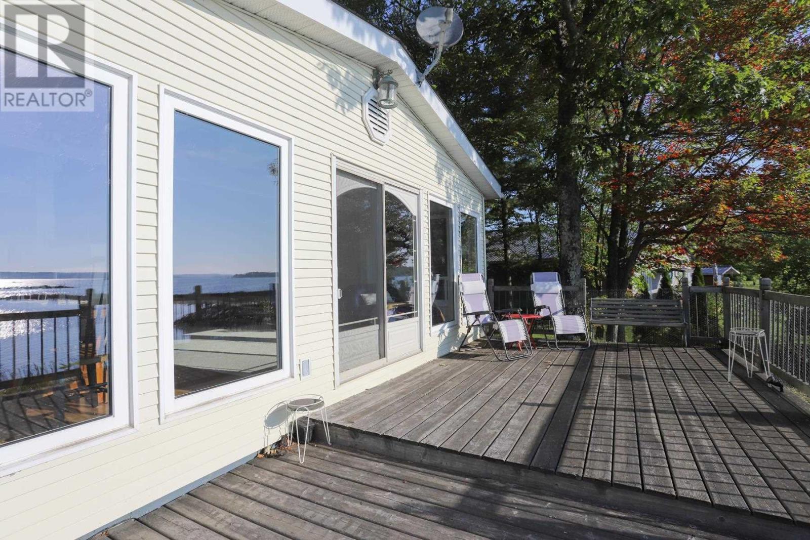 647b Lakeshore Dr, Tarbutt, Ontario  P0R 1E0 - Photo 48 - SM252715