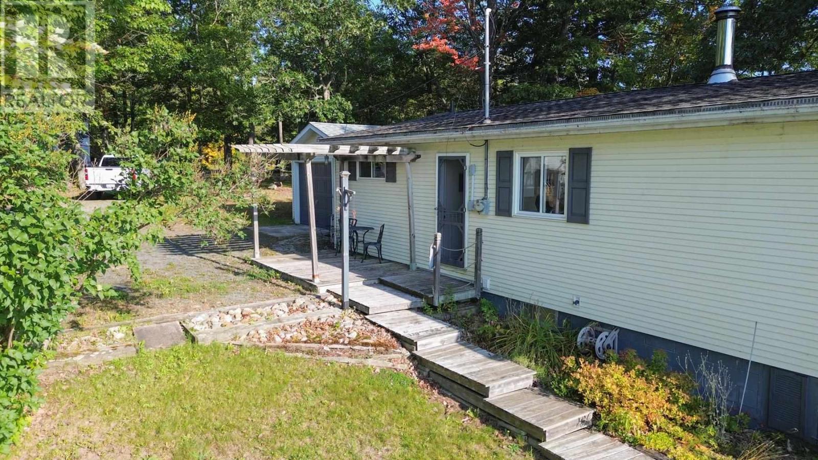 647b Lakeshore Dr, Tarbutt, Ontario  P0R 1E0 - Photo 6 - SM252715