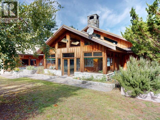 10032 Leslie Road, Powell River, British Columbia   - Photo 43 - 19389