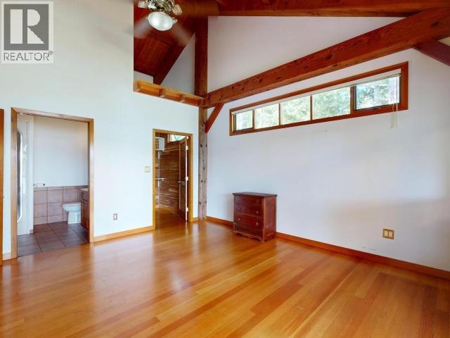 10032 Leslie Road, Powell River, British Columbia   - Photo 34 - 19389