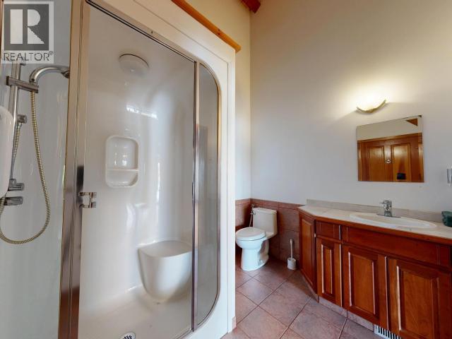 10032 Leslie Road, Powell River, British Columbia   - Photo 36 - 19389