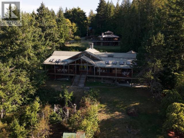 10032 Leslie Road, Powell River, British Columbia   - Photo 47 - 19389