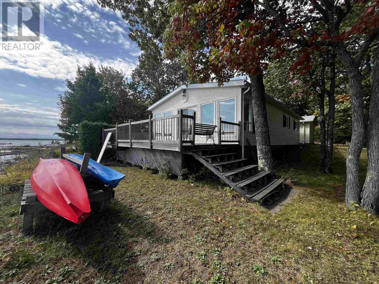 647b Lakeshore Dr, Tarbutt, Ontario  P0R 1E0 - Photo 38 - SM252715