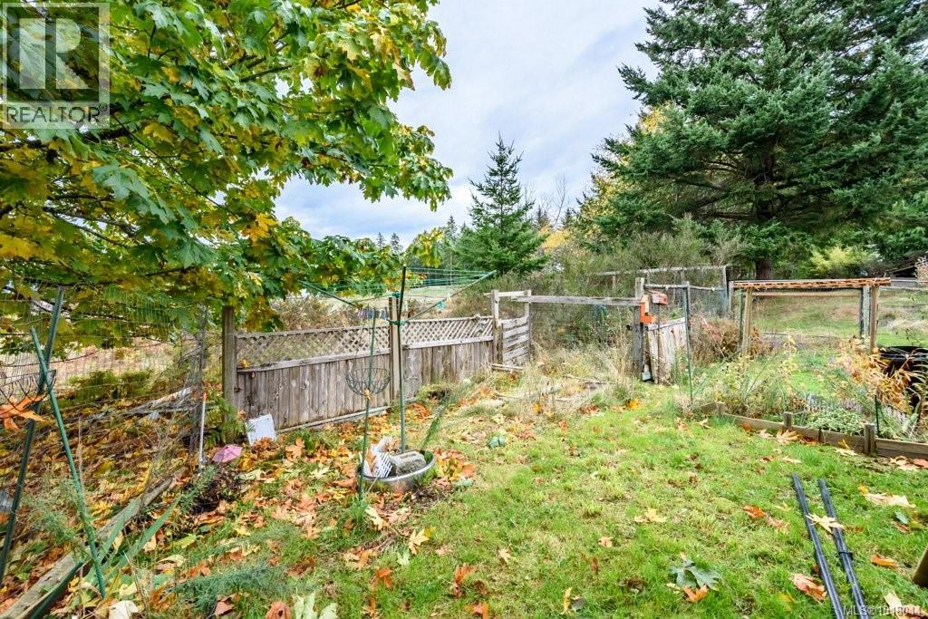 61 3216 Back Rd, Comox, British Columbia  V9M 4E2 - Photo 38 - 1018044
