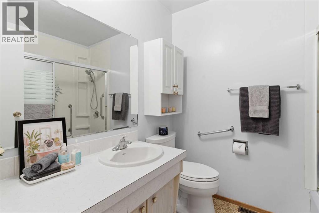 204 Martell Road Ne, Calgary, Alberta  T2A 2X1 - Photo 16 - A2265928
