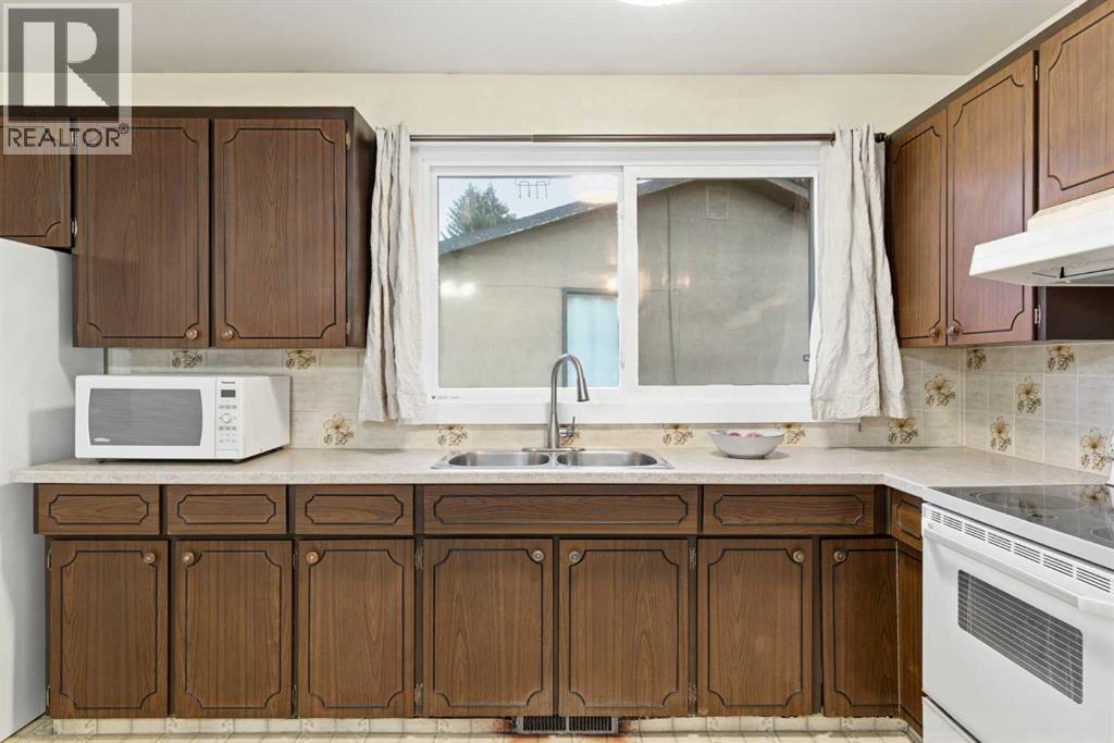 204 Martell Road Ne, Calgary, Alberta  T2A 2X1 - Photo 10 - A2265928