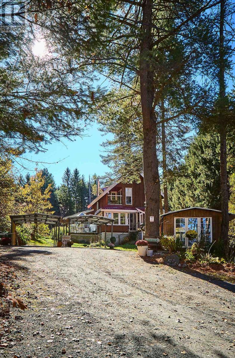 322 Balsam Chutes Road, Huntsville, Ontario  P0B 1L0 - Photo 1 - X12476436