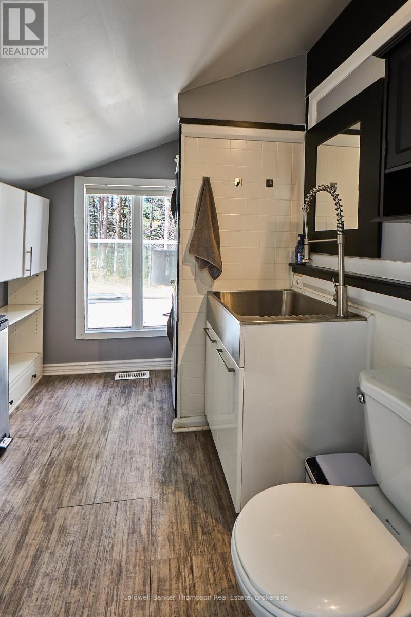 322 Balsam Chutes Road, Huntsville, Ontario  P0B 1L0 - Photo 14 - X12476436