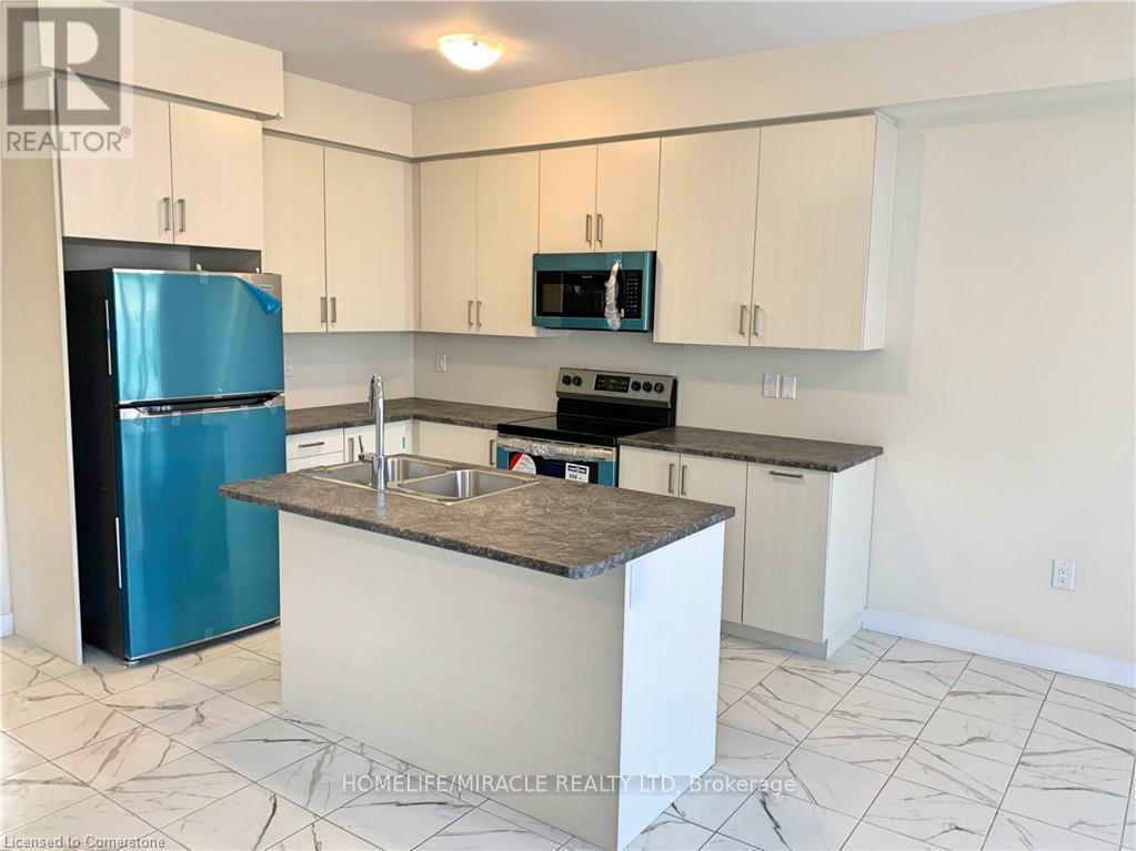 35 Santos Drive, Haldimand, Ontario  N3W 0H2 - Photo 5 - X12475711