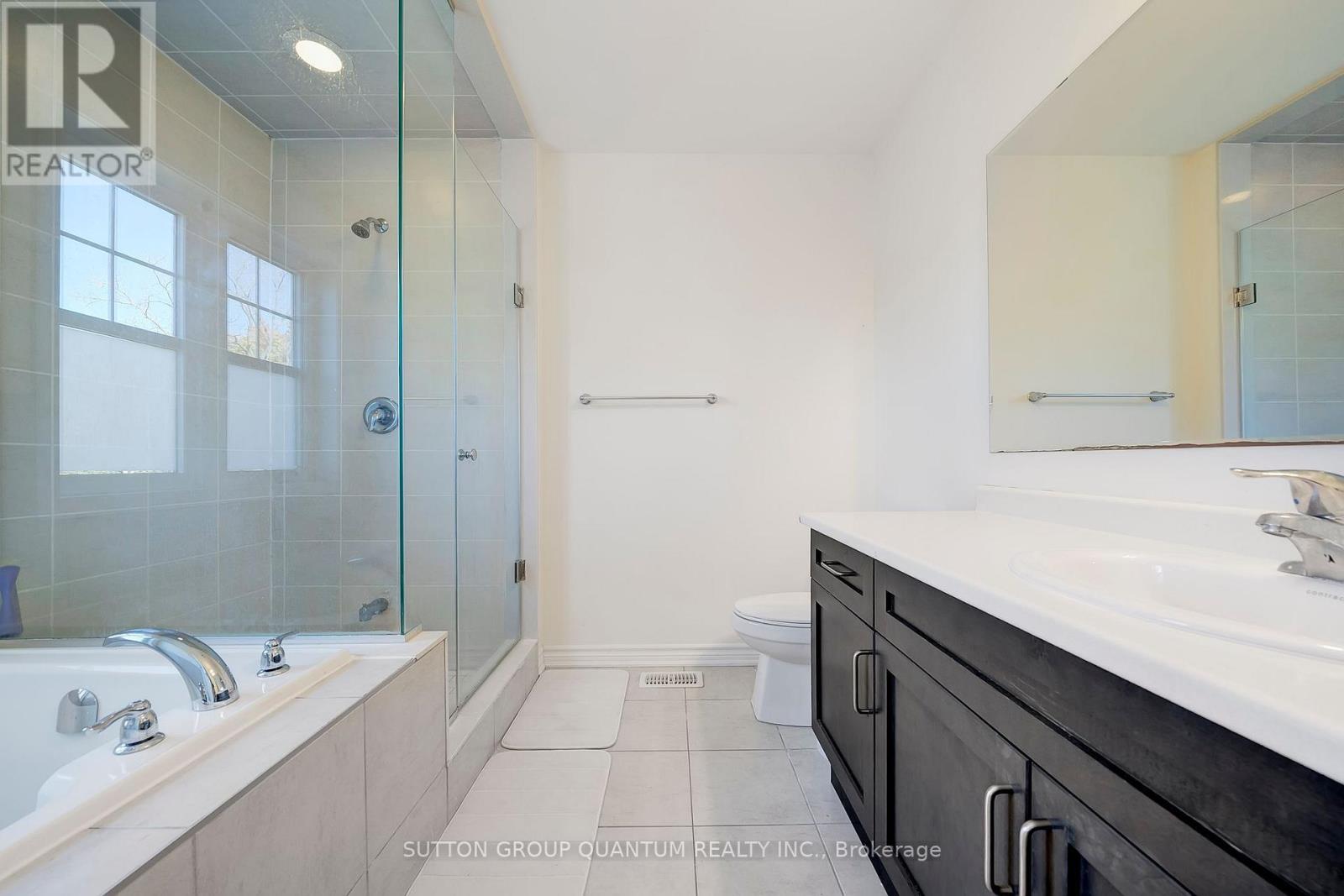 38 - 230 Avonsyde Boulevard, Hamilton, Ontario  L8B 1T9 - Photo 21 - X12476189