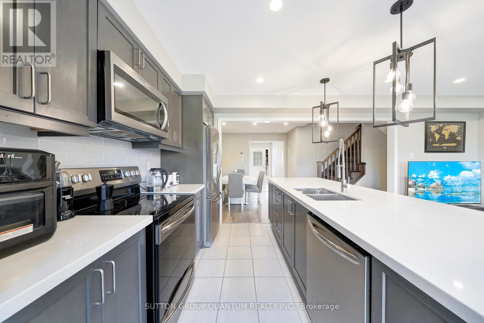 38 - 230 Avonsyde Boulevard, Hamilton, Ontario  L8B 1T9 - Photo 9 - X12476189
