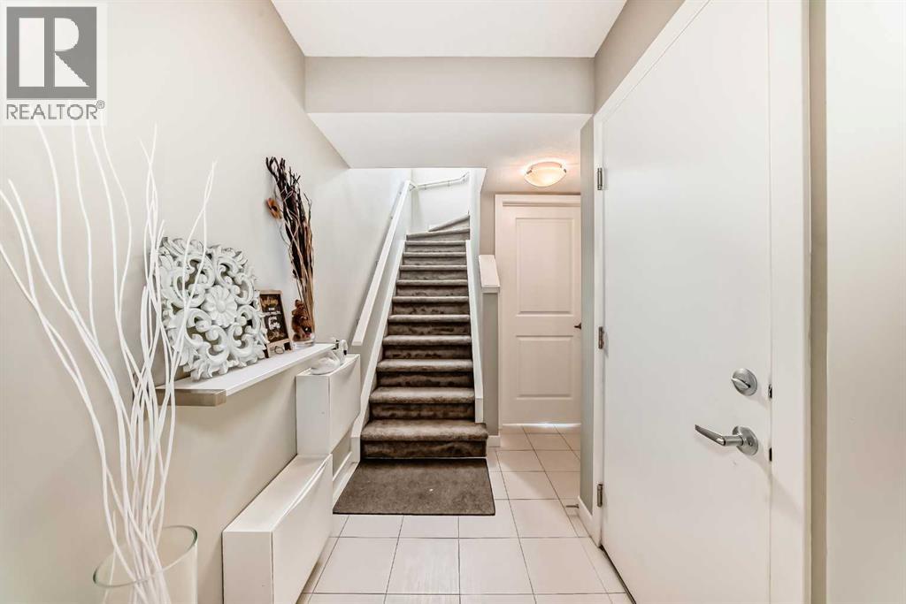 84 Copperstone Villas Se, Calgary, Alberta  T2Z 5E3 - Photo 3 - A2266206
