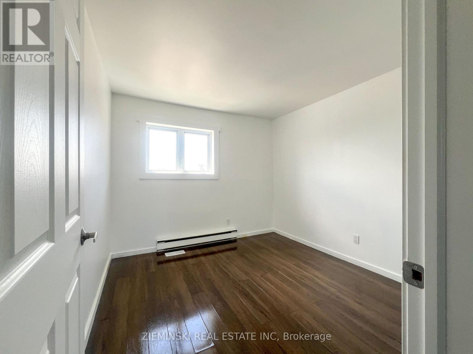 B - 310 Ninth Avenue, Cochrane, Ontario  P0L 1C0 - Photo 10 - T12476422