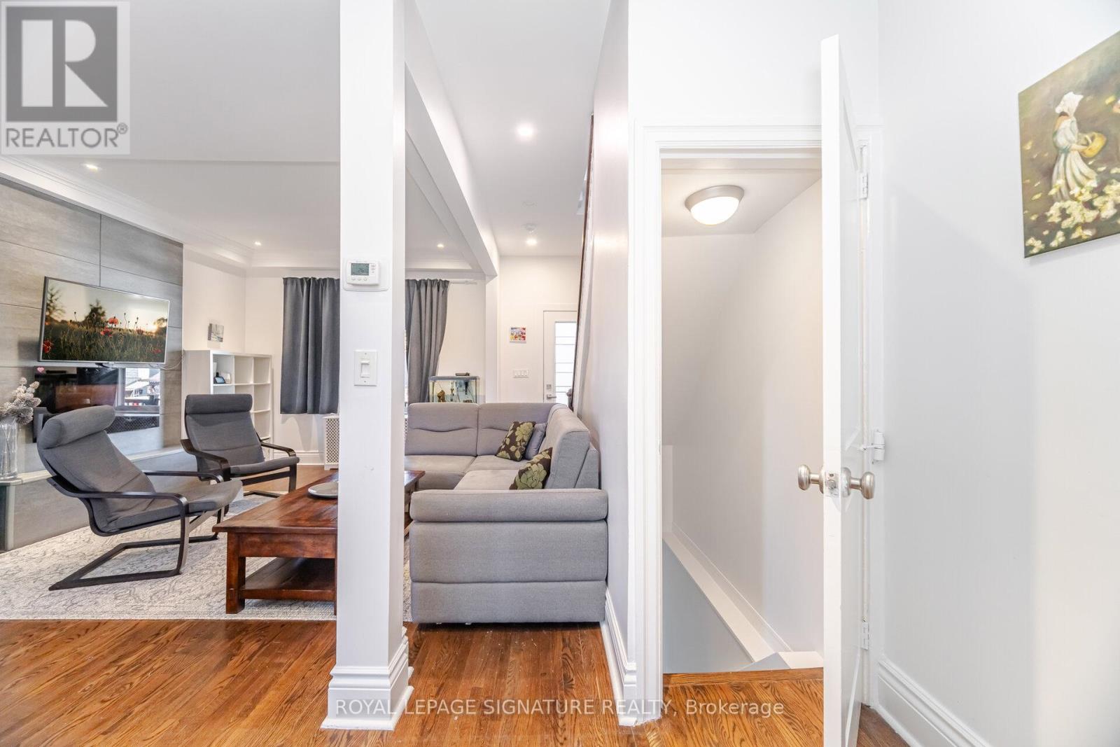 97 Deforest Road, Toronto, Ontario  M6S 1J6 - Photo 23 - W12475400