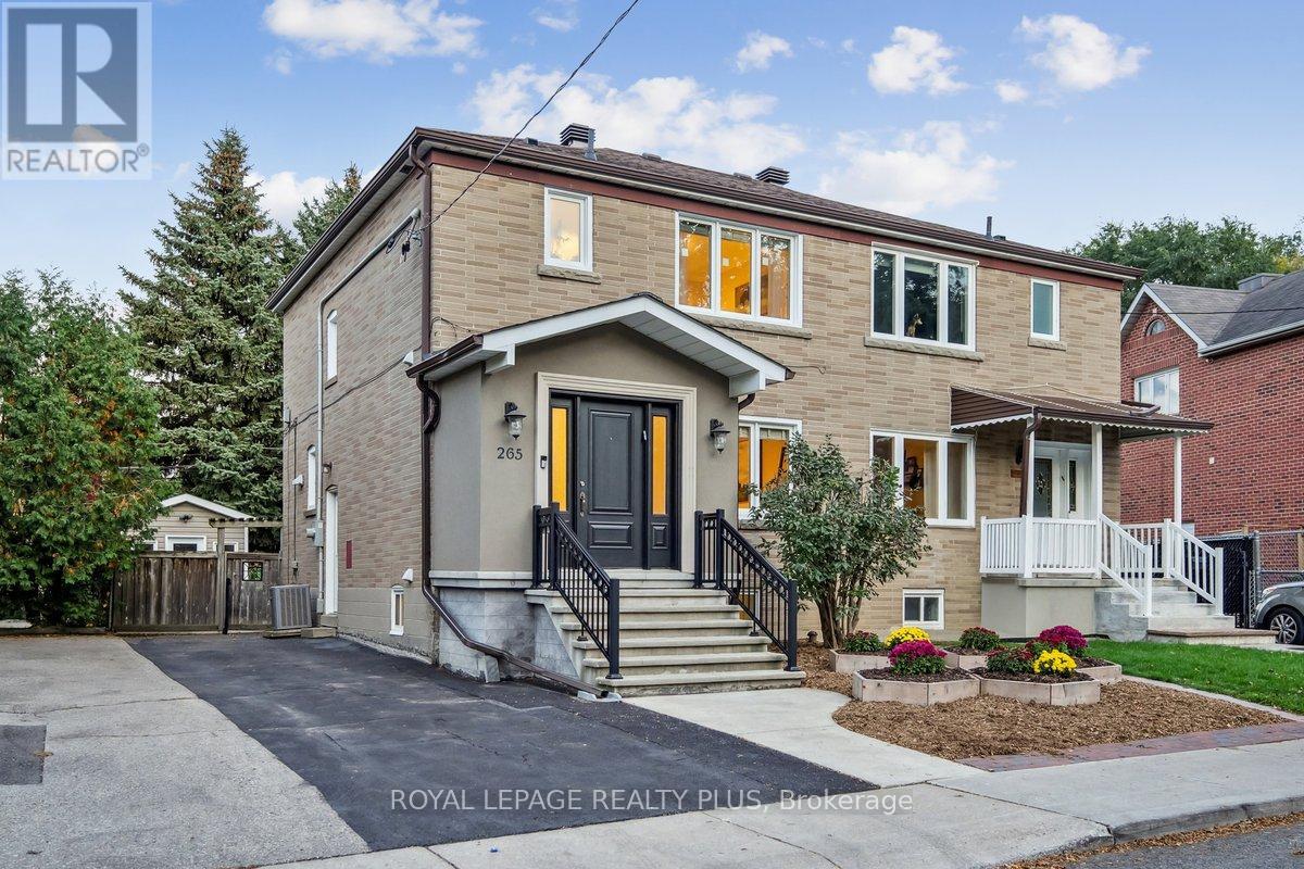 265 Winnett Avenue, Toronto (Humewood-Cedarvale), Ontario  M6C 3L8 - Photo 2 - C12475984