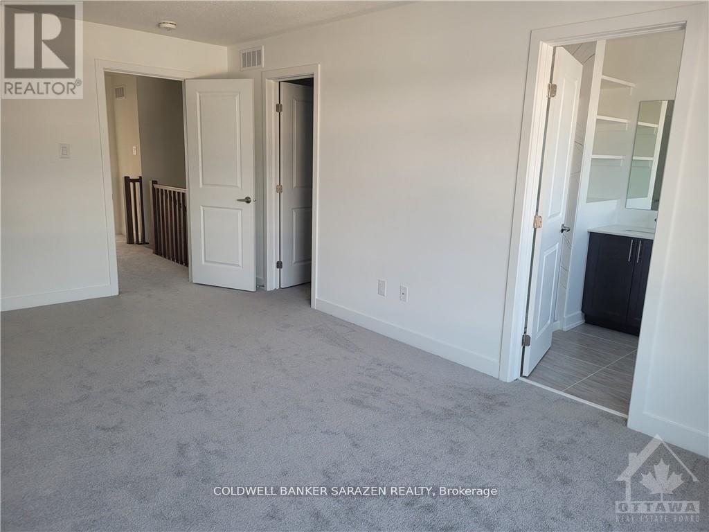 22 Nettle Crescent, Ottawa, Ontario  K1T 0W8 - Photo 12 - X12476404