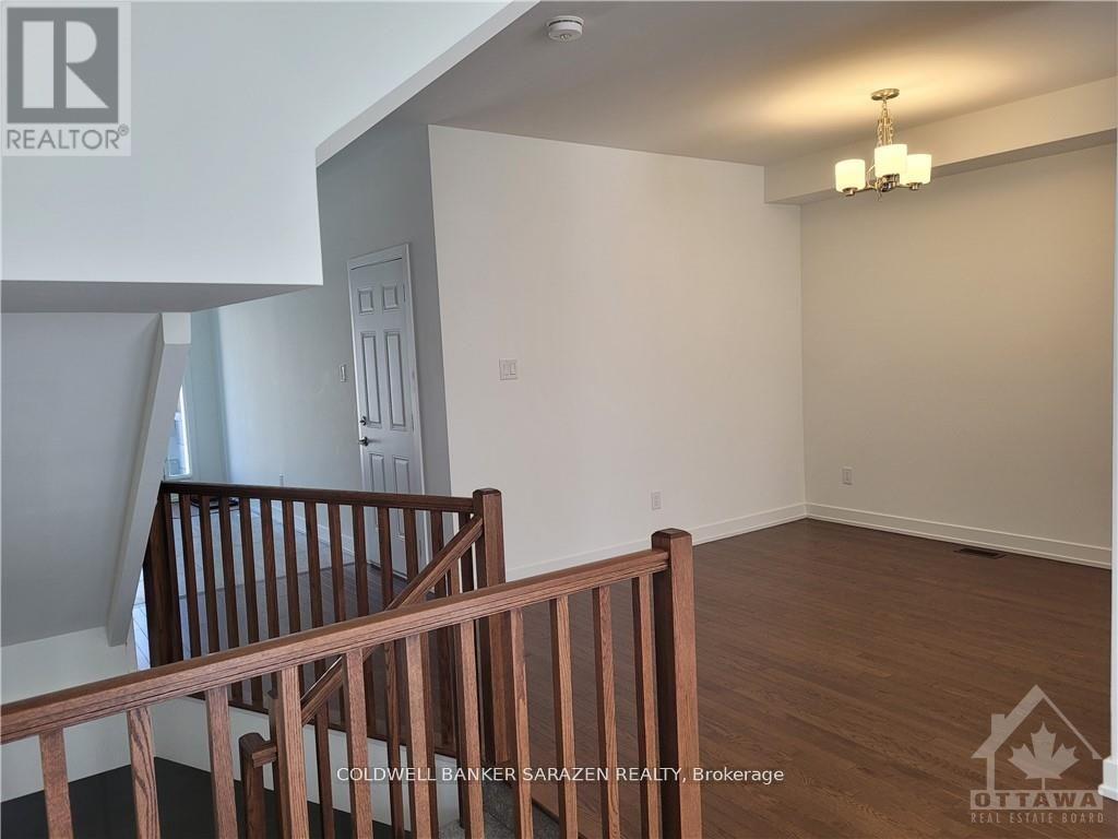 22 Nettle Crescent, Ottawa, Ontario  K1T 0W8 - Photo 9 - X12476404