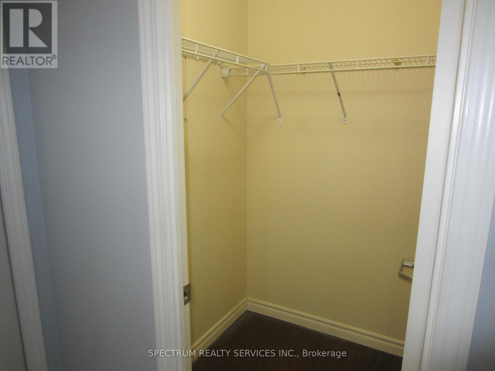 319 - 3865 Lake Shore Boulevard, Toronto, Ontario  M8W 0A2 - Photo 17 - W12476203