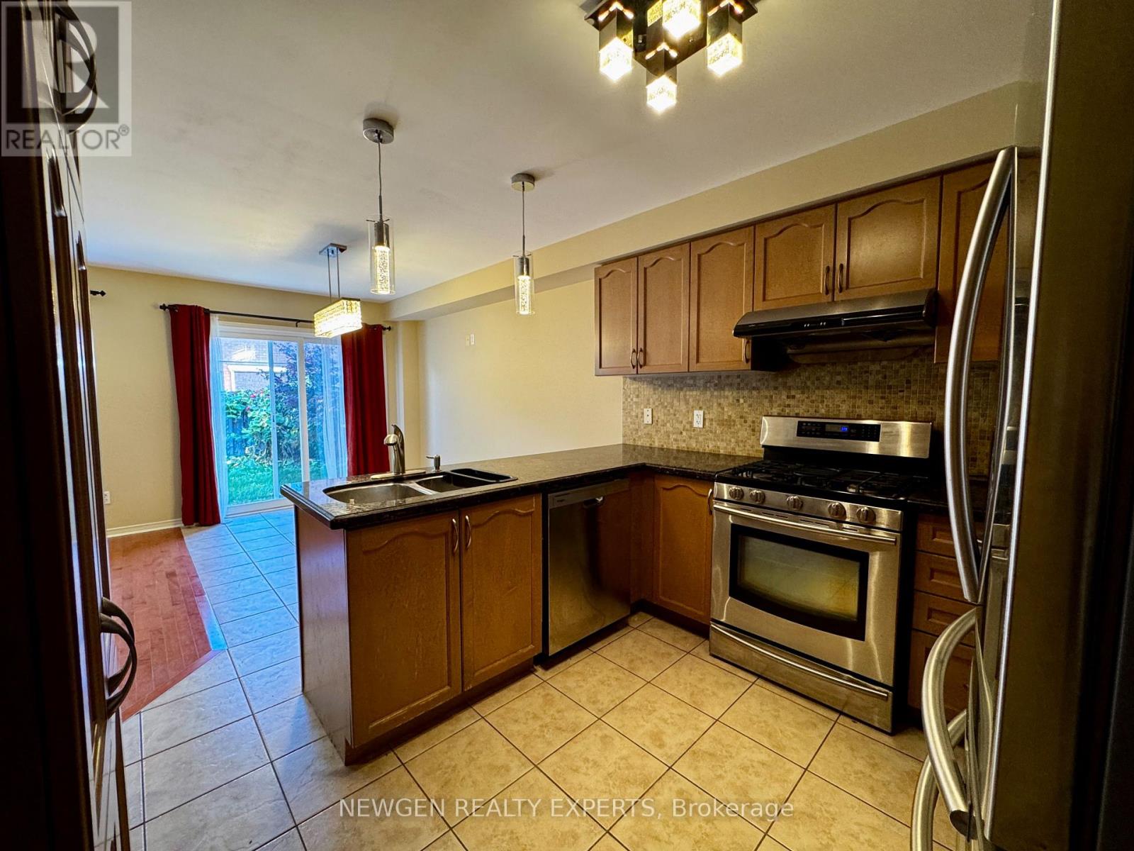 (Upper Level) - 3217 Respond Road, Mississauga, Ontario  L5M 7X5 - Photo 9 - W12476207