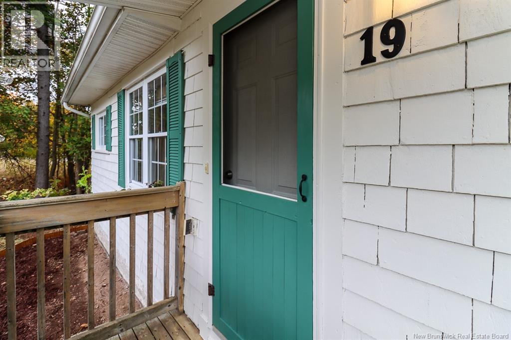 19 Vincent Road, Quispamsis, New Brunswick  E2G 0A5 - Photo 2 - NB128929