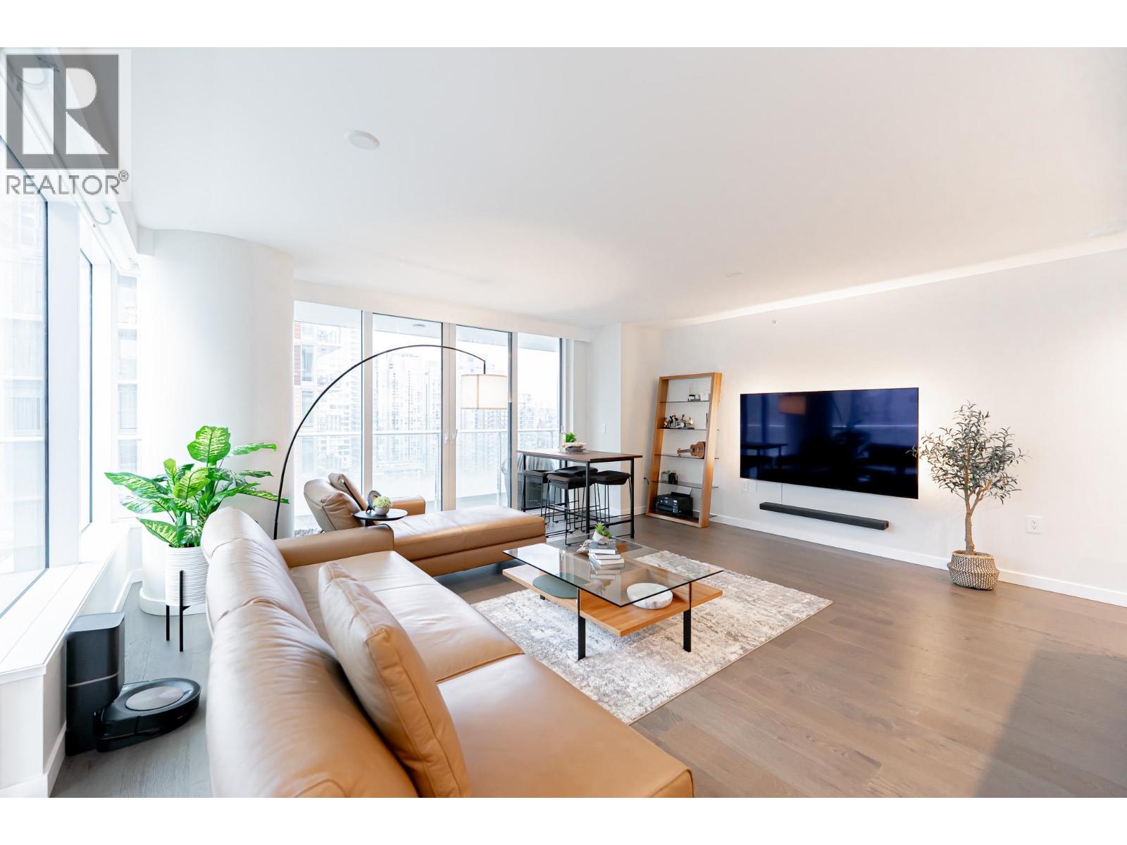 1502 1335 Howe Street, Vancouver, British Columbia  V6Z 0H1 - Photo 1 - R3060936