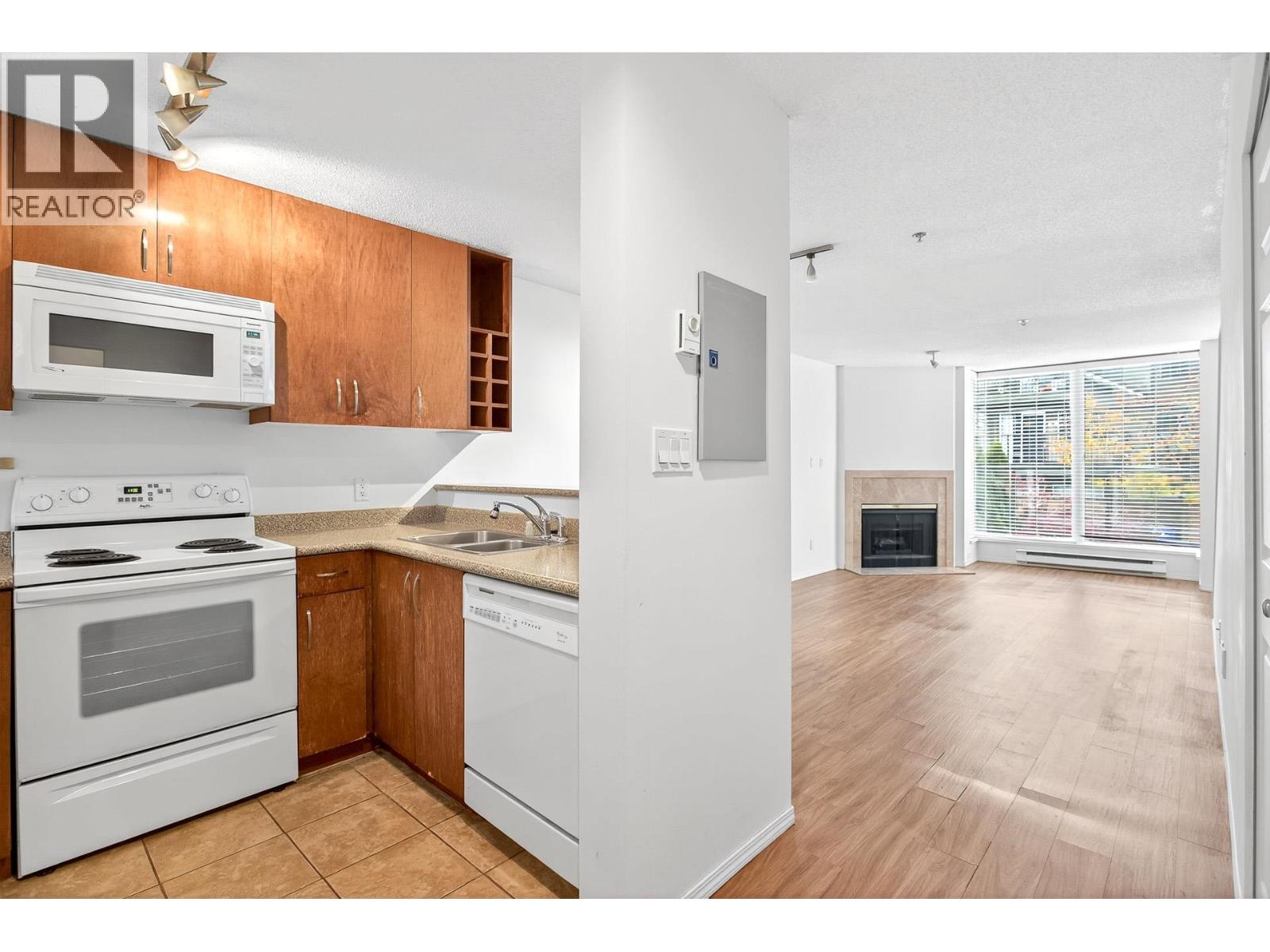 3019 Laurel Street, Vancouver, British Columbia  V5Z 3T6 - Photo 3 - R3060954