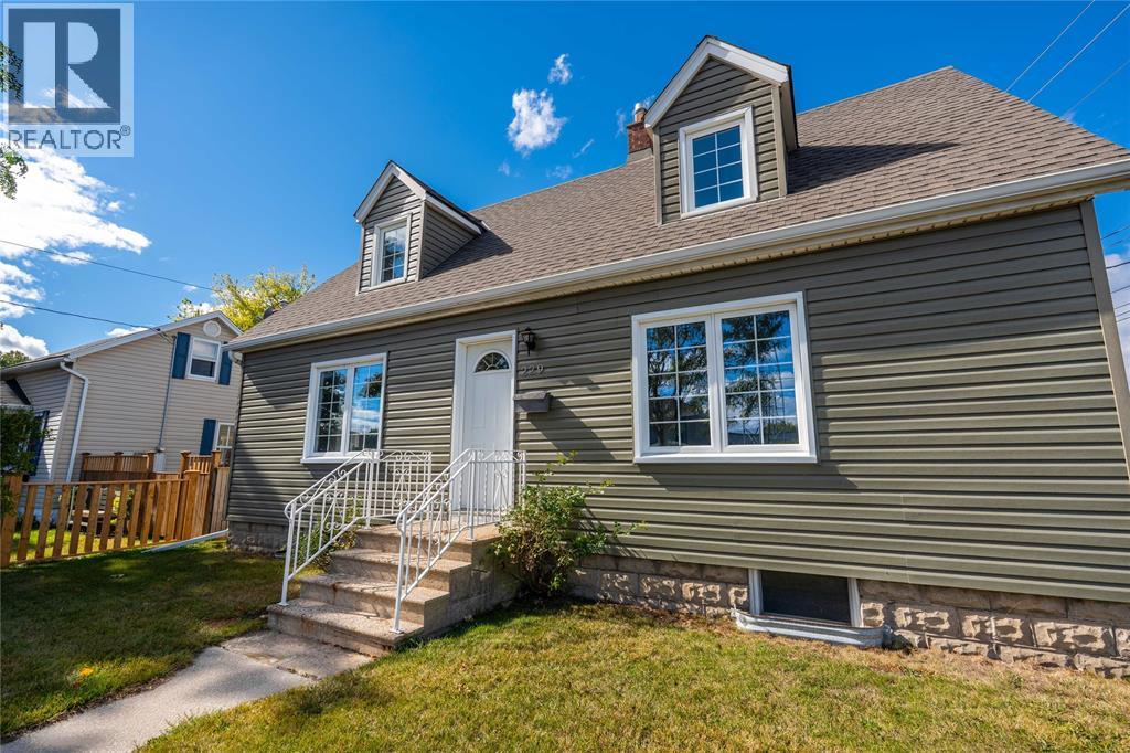 229 Water Street, Sarnia, Ontario  N7T 5T4 - Photo 5 - 25026022