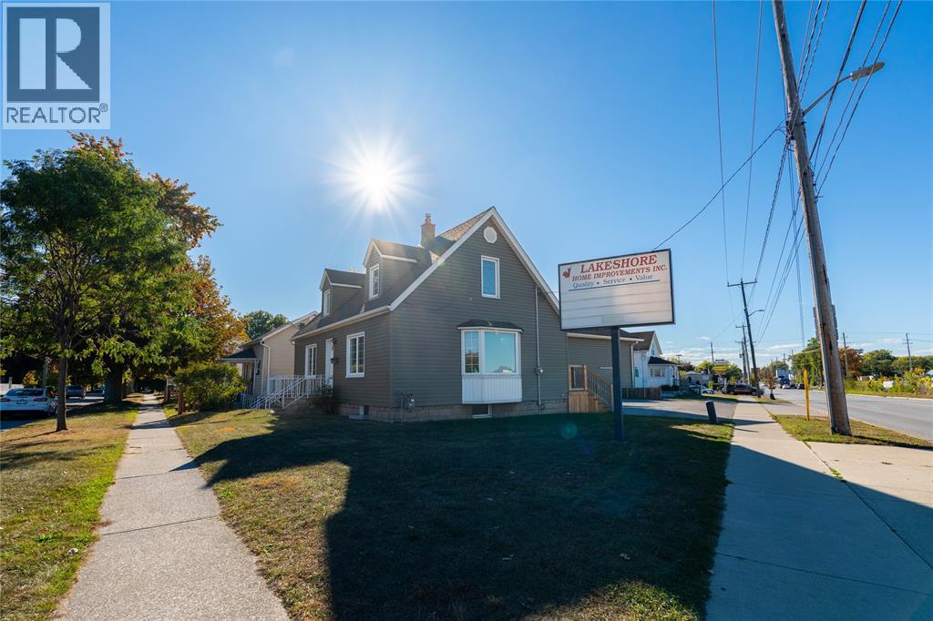 229 Water Street, Sarnia, Ontario  N7T 5T4 - Photo 2 - 25026022