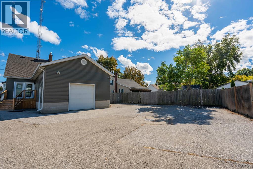229 Water Street, Sarnia, Ontario  N7T 5T4 - Photo 8 - 25026022