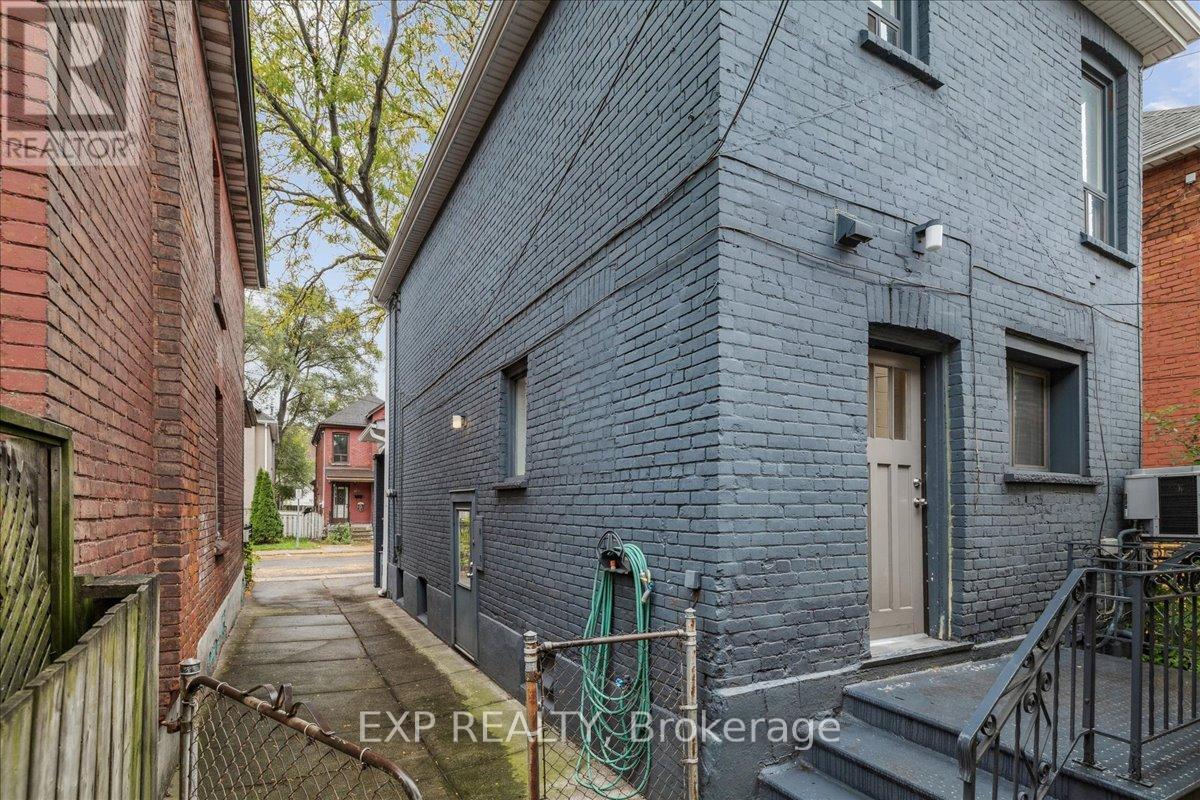 29 Case Street, Hamilton (Stripley), Ontario  L8L 3G6 - Photo 37 - X12472672