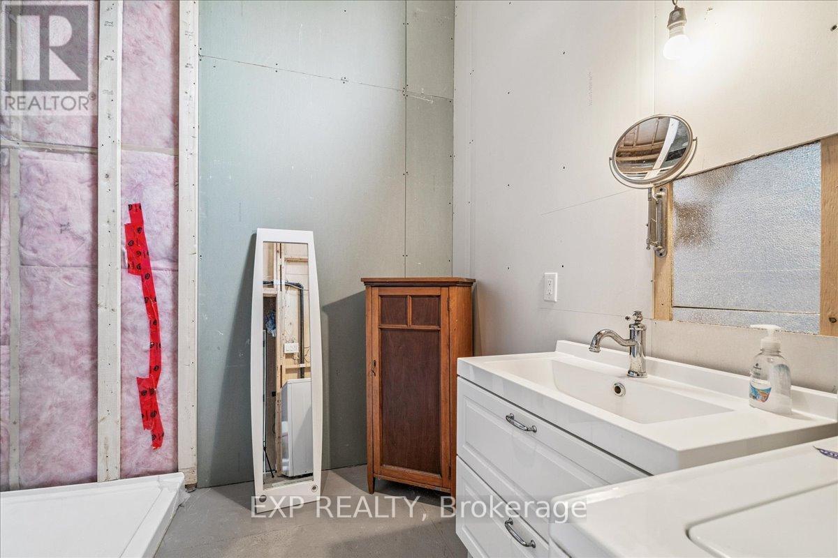 29 Case Street, Hamilton (Stripley), Ontario  L8L 3G6 - Photo 42 - X12472672