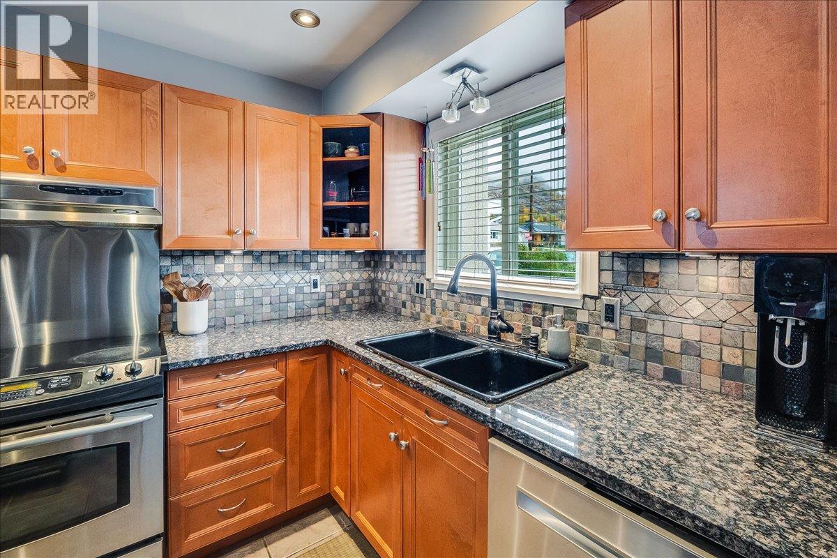 3395 Laurel Crescent, Trail, British Columbia  V1R 4M9 - Photo 18 - 10366366