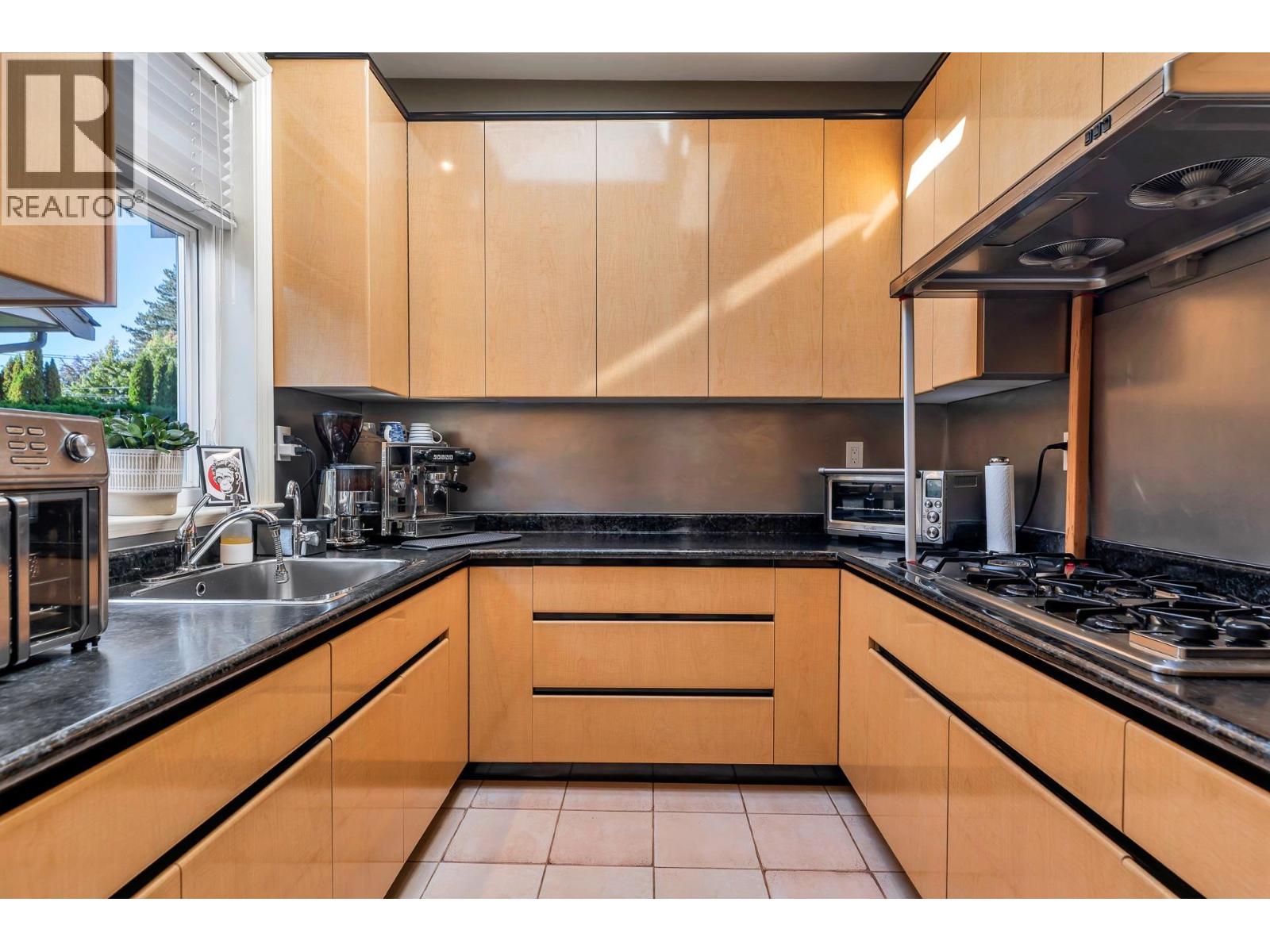 5062 Granville Street, Vancouver, British Columbia  V6M 3B4 - Photo 17 - R3060908