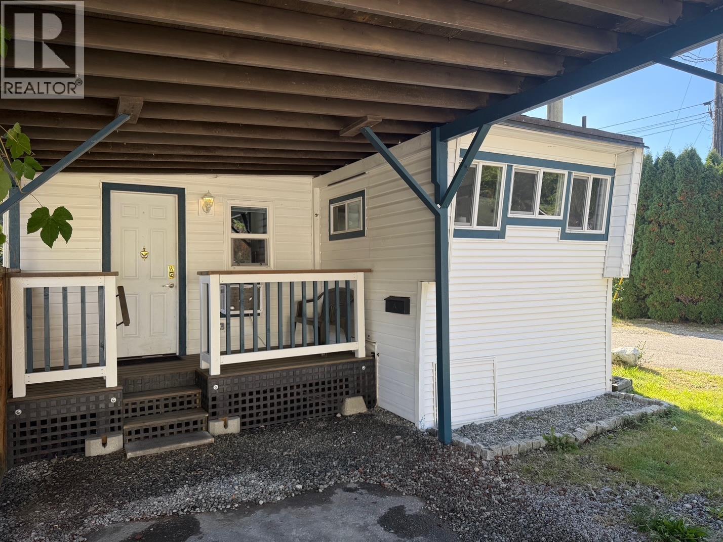 23252 Calvin Crescent, Maple Ridge, British Columbia  V2X 4S3 - Photo 2 - R3060974