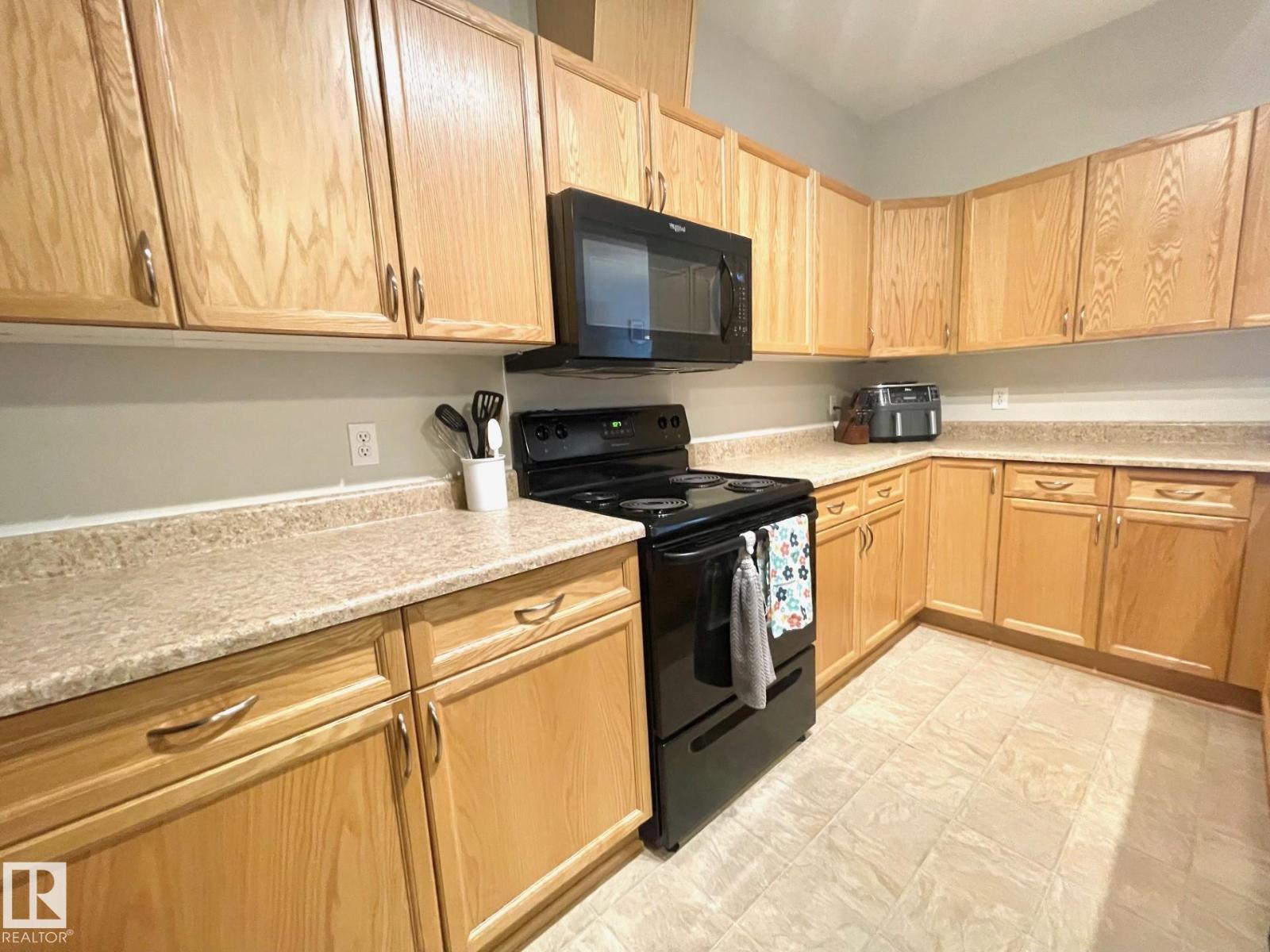 #407 4304 139 Av Nw, Edmonton, Alberta  T5Y 0H6 - Photo 4 - E4463065