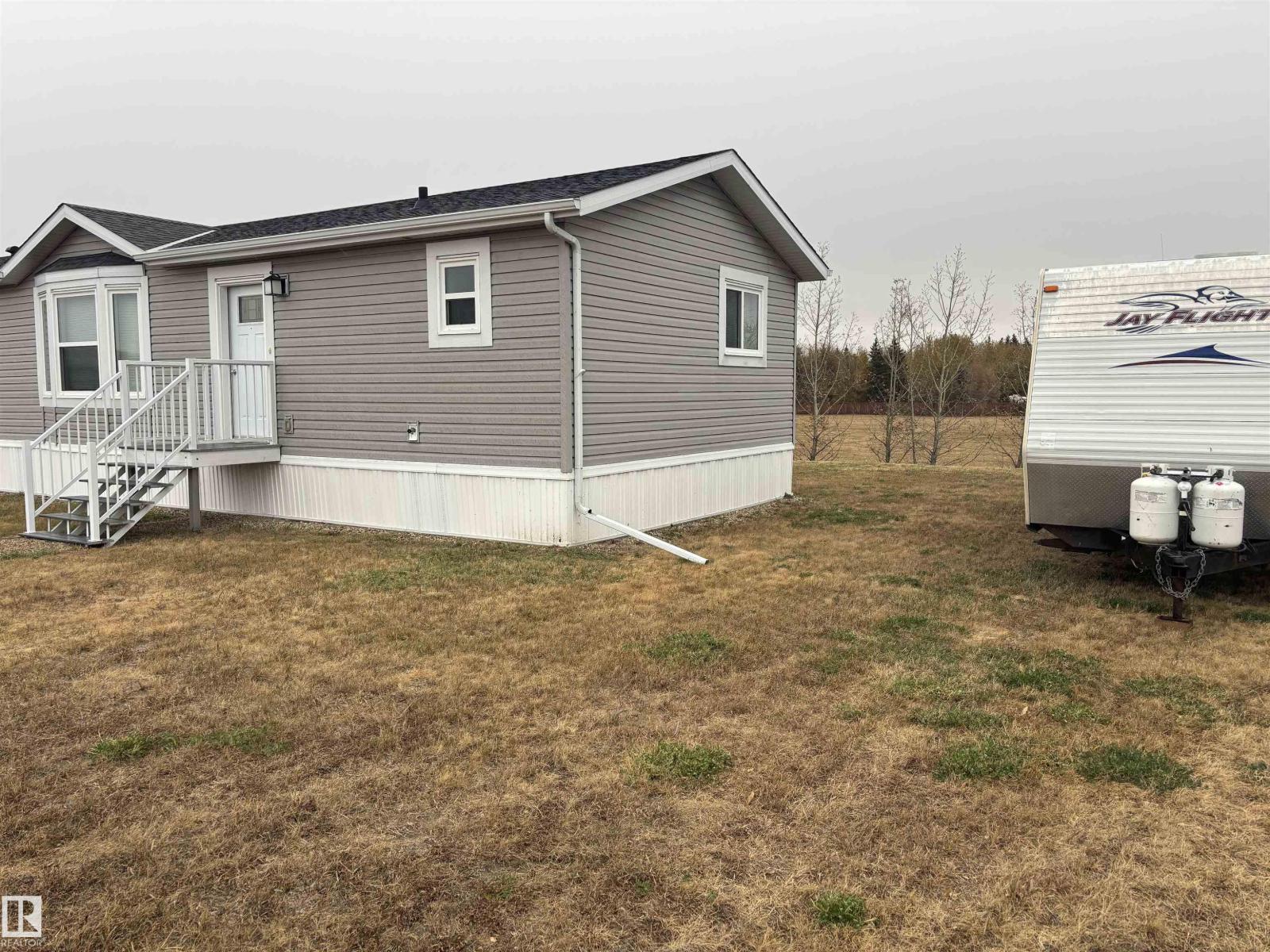 1602 Parakeet Cl, Rural Camrose County, Alberta  T0B 4J1 - Photo 2 - E4463064