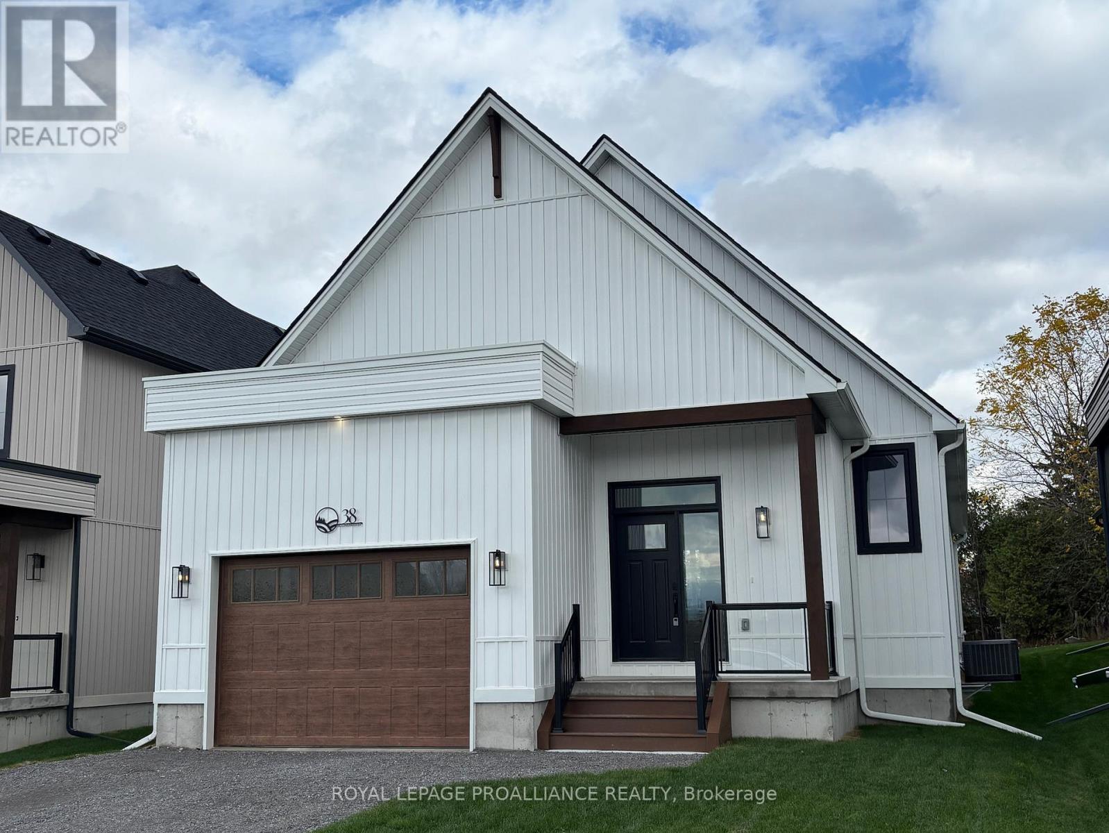 38 Hollingsworth Street, Cramahe, Ontario  K0K 1S0 - Photo 2 - X12213731