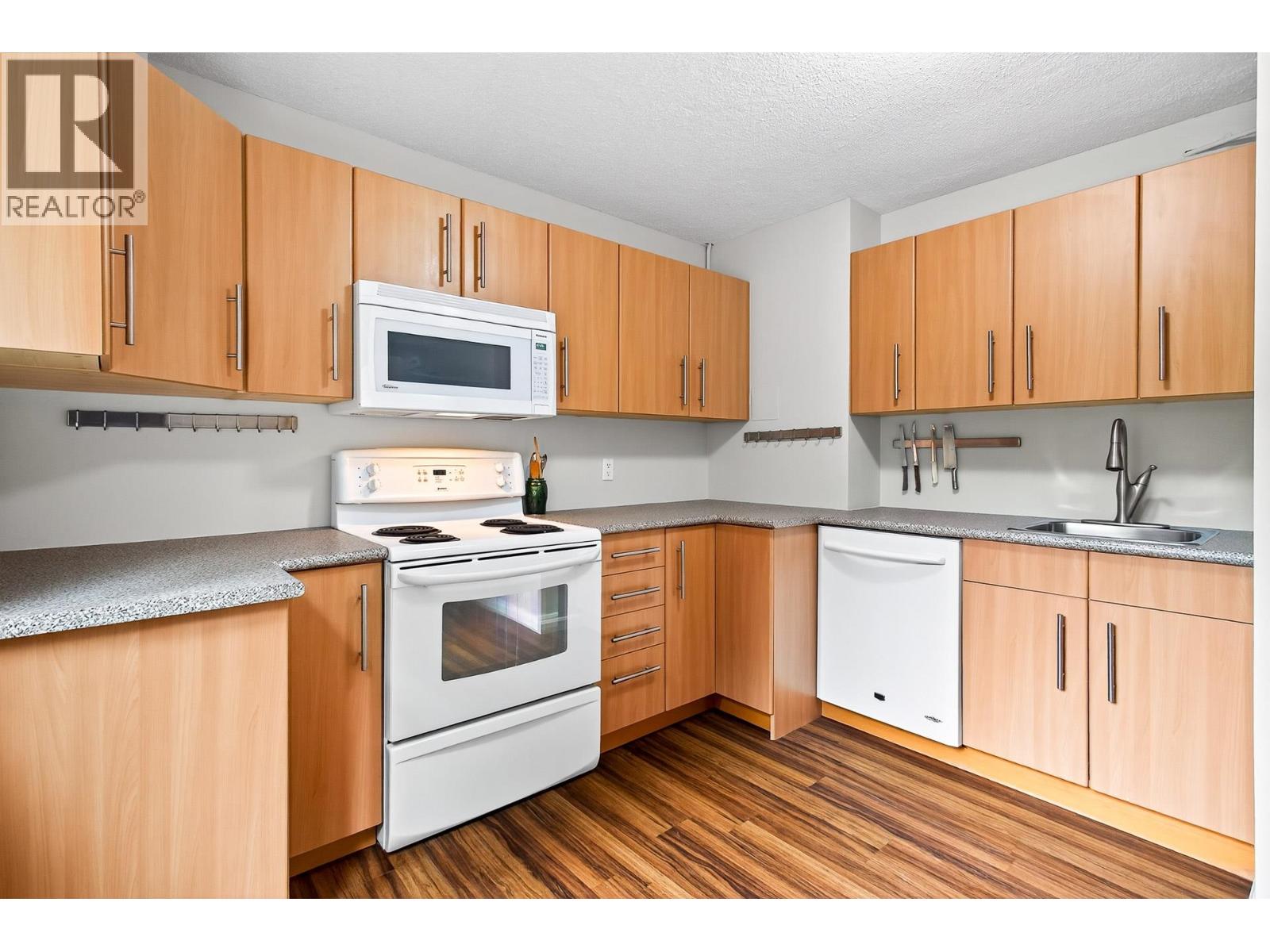 1000 Hoy Street, Coquitlam, British Columbia  V3C 4R2 - Photo 31 - R3060719