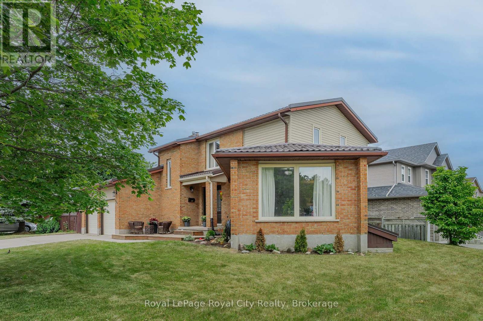 306 Imperial Road S, Guelph, Ontario  N1K 1M4 - Photo 4 - X12364571
