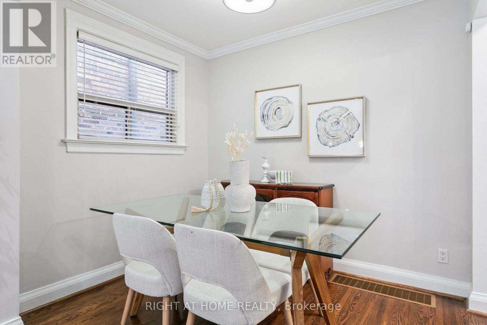 3 Roseneath Gardens, Toronto, Ontario  M6C 3X5 - Photo 7 - C12476220