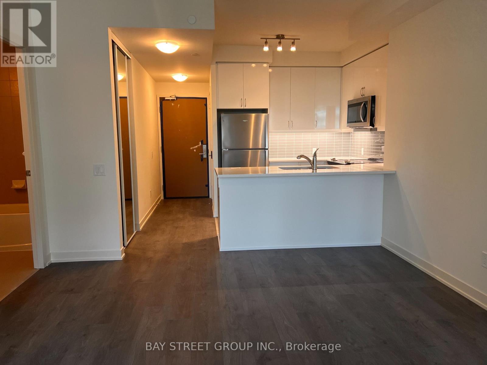 1220 - 4955 Yonge Street, Toronto, Ontario  M2N 0L8 - Photo 2 - C12476279