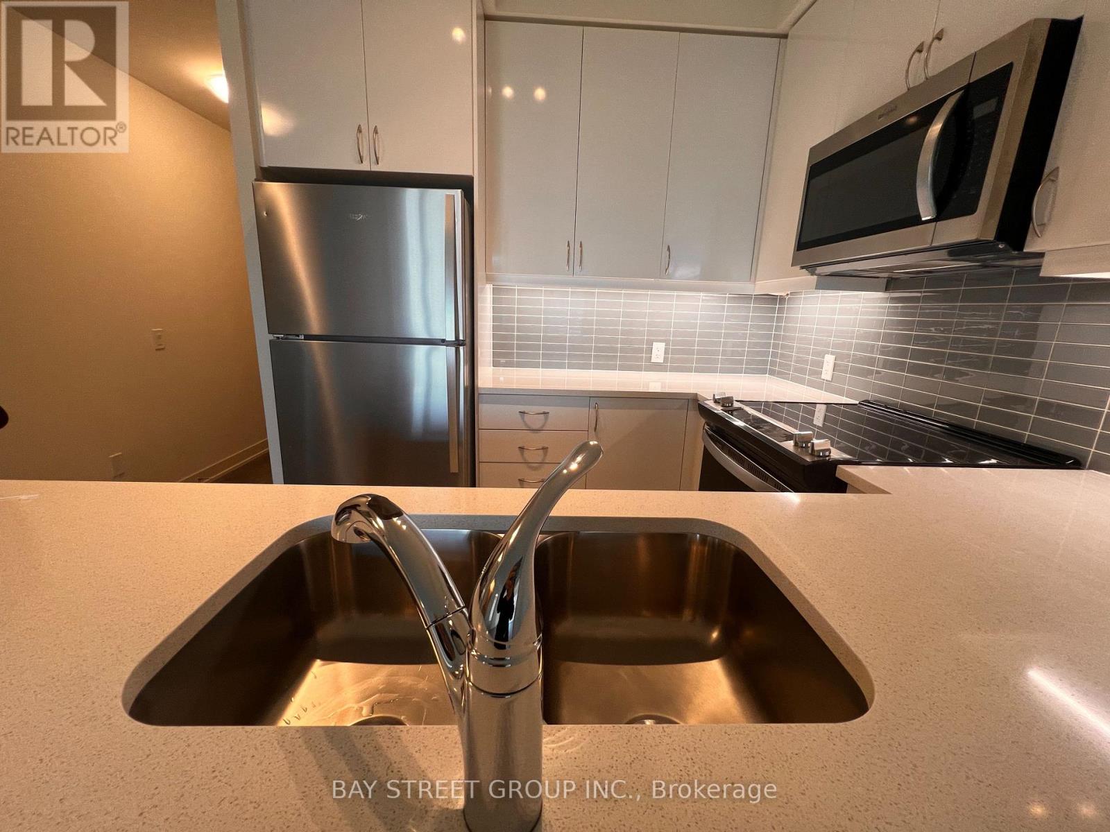 1220 - 4955 Yonge Street, Toronto, Ontario  M2N 0L8 - Photo 3 - C12476279