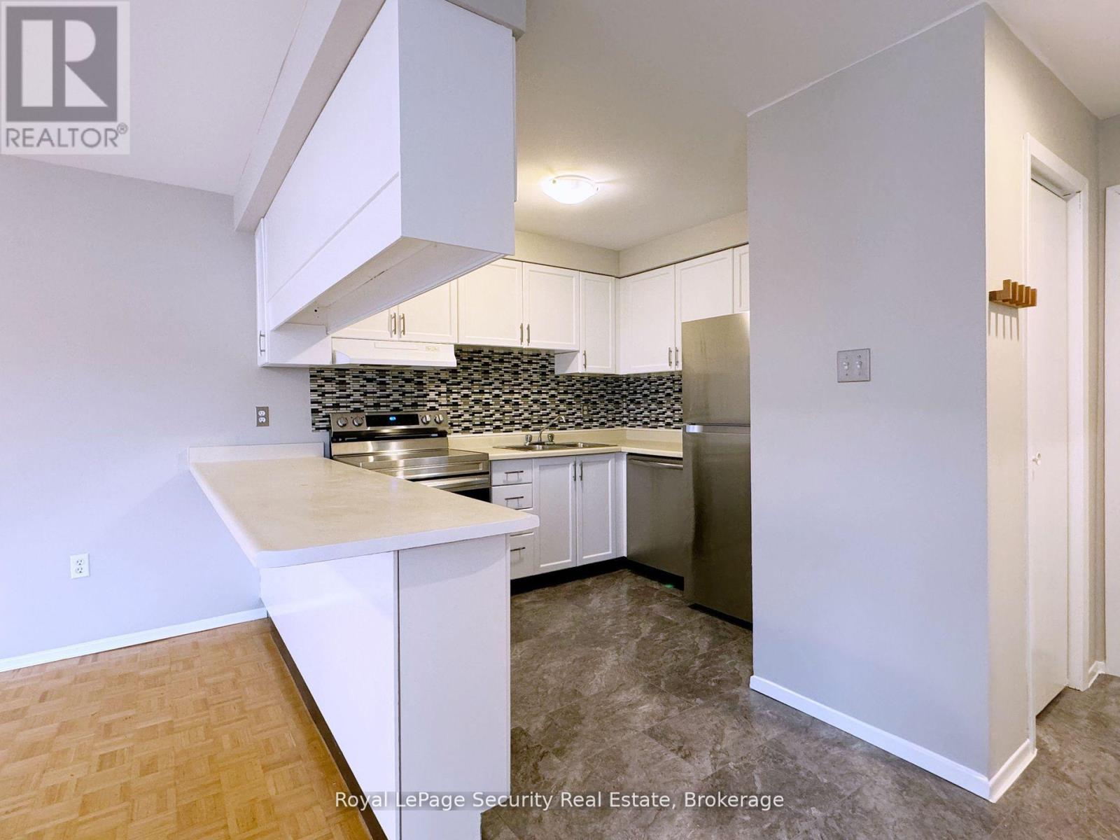 304 - 696 St Clair Avenue W, Toronto, Ontario  M6C 1B1 - Photo 3 - C12476317