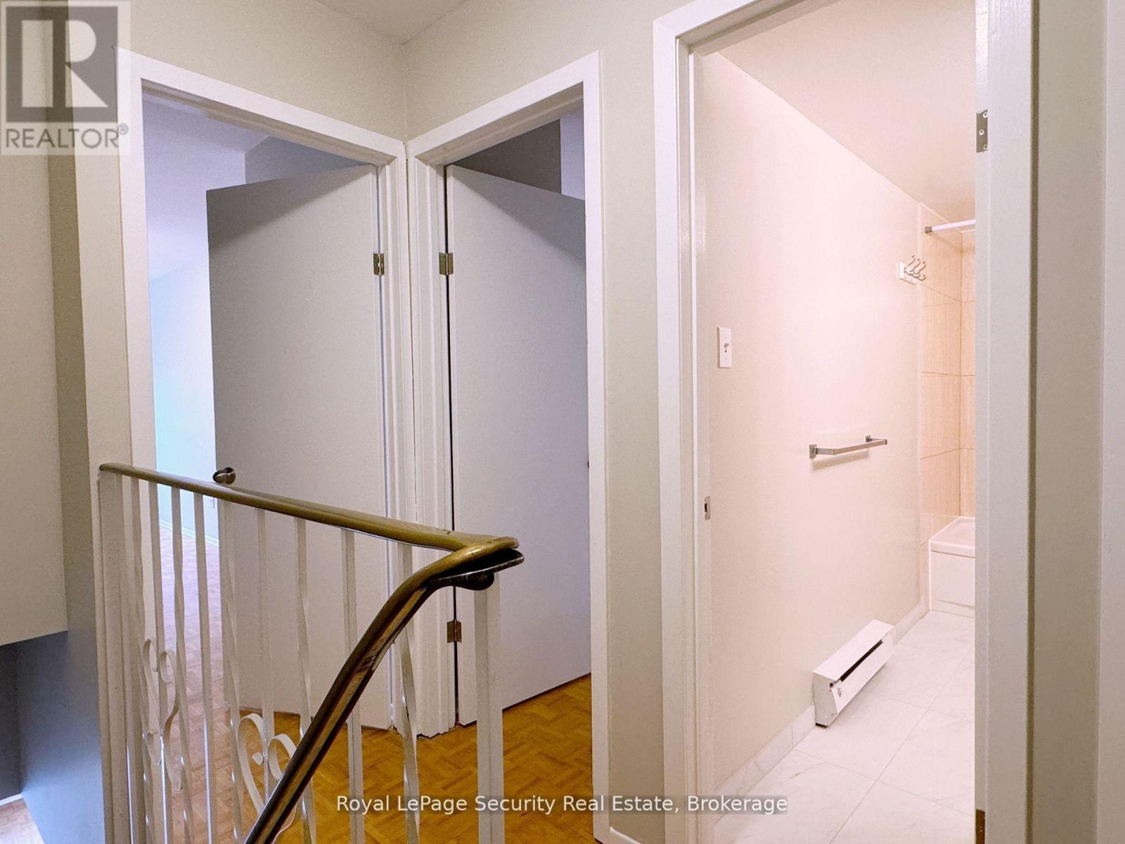 304 - 696 St Clair Avenue W, Toronto, Ontario  M6C 1B1 - Photo 8 - C12476317
