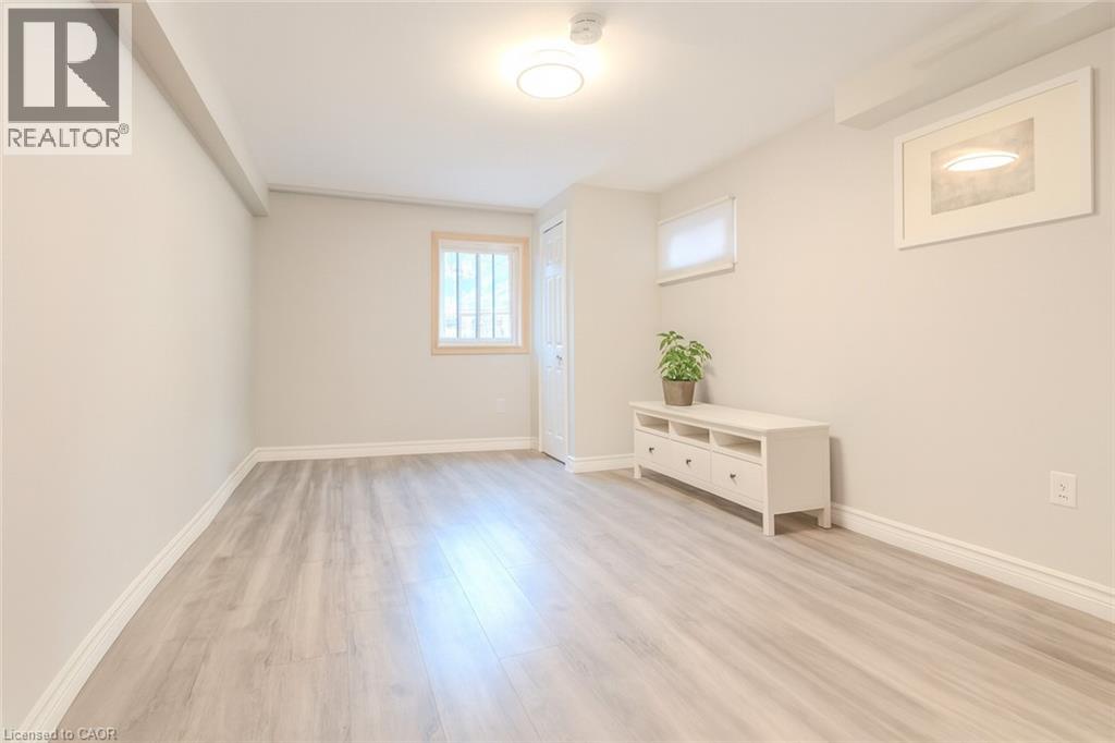 97 Pirie Drive Unit# Lower, Dundas, Ontario  L9H 6Y2 - Photo 11 - 40781249