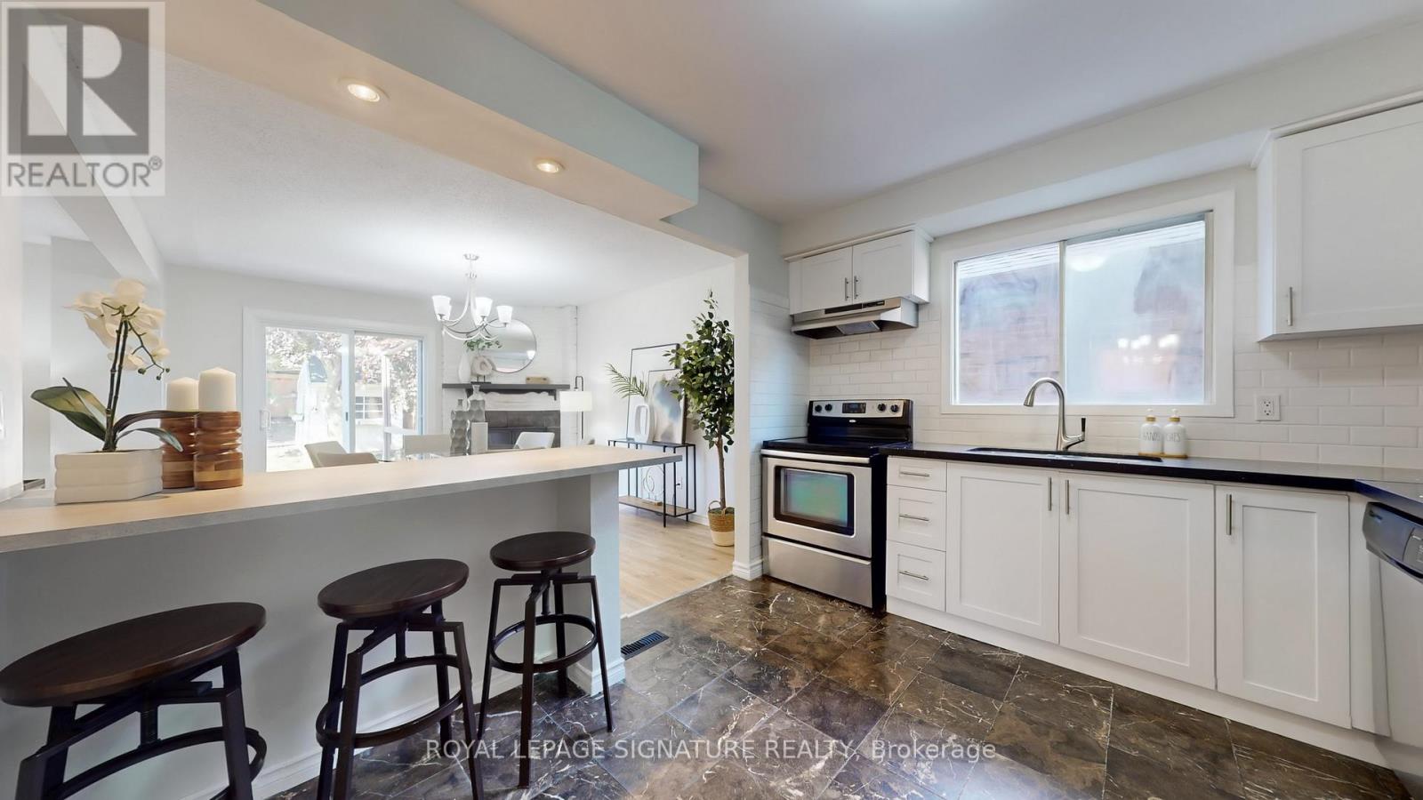 28 Longfellow Court, Whitby (Pringle Creek), Ontario  L1N 6V7 - Photo 6 - E12476250