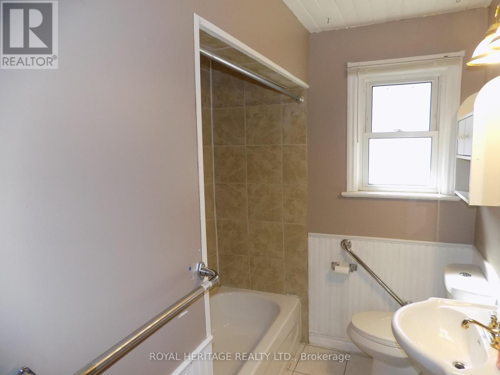 535 Montrave Avenue, Oshawa, Ontario  L1J 4S8 - Photo 12 - E12476255